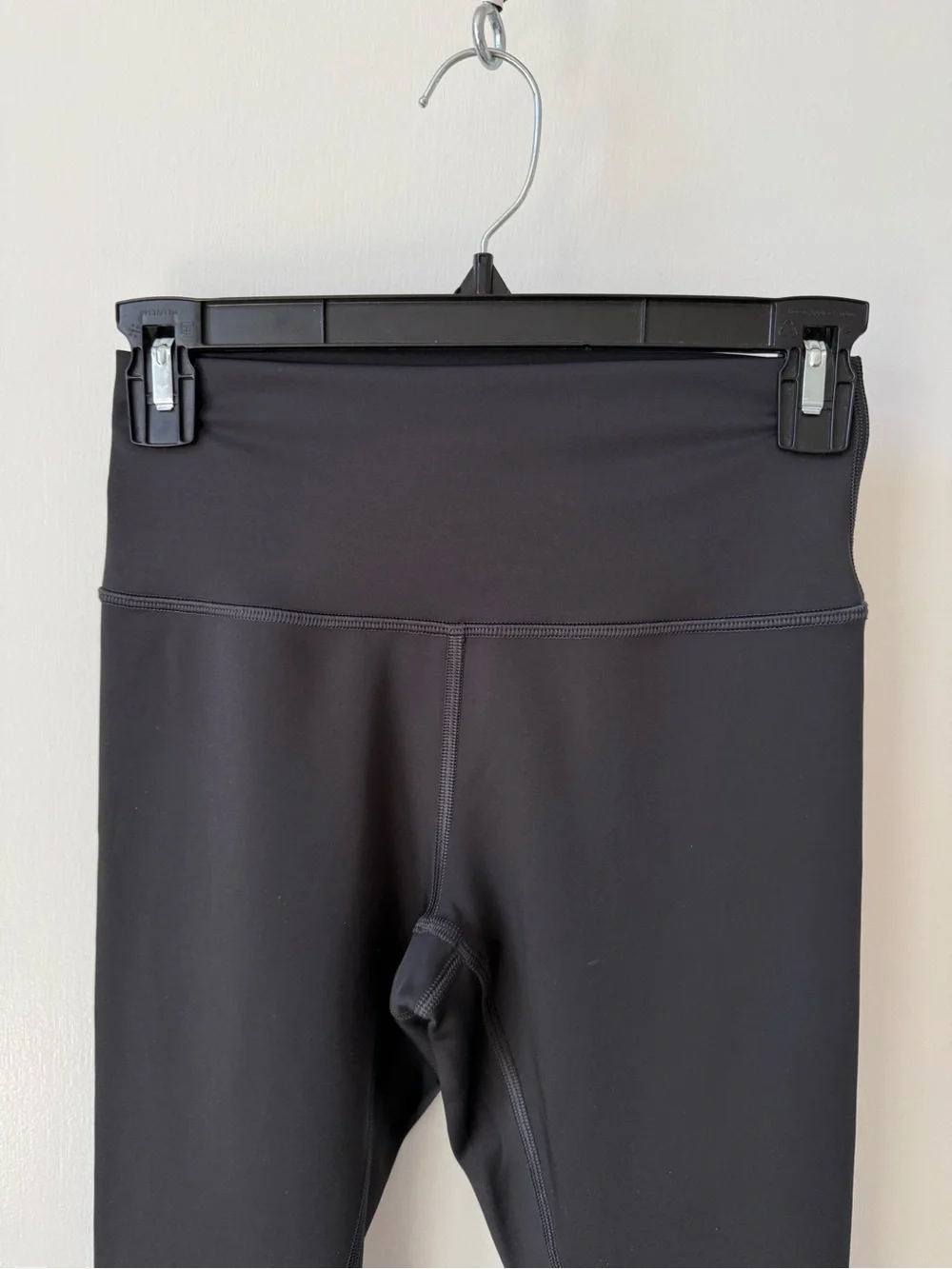 NWOT Alo Yoga 7/8 High-Waist Airlift Legging in Anthracite